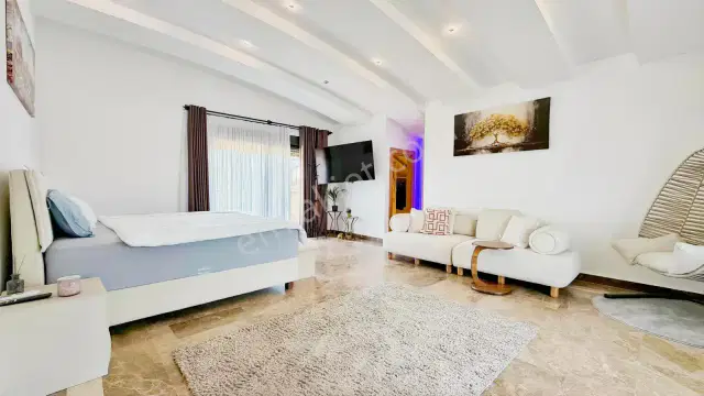 1162 M² Arsa | 550 M² 7+2 Loft Mimari | Isıtmalı Havuzlu Villa — görsel 6