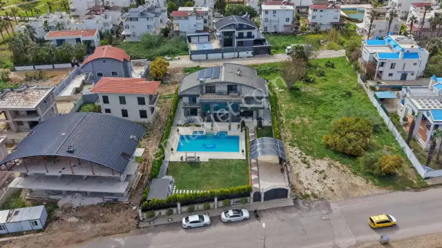 1162 M² Arsa | 550 M² 7+2 Loft Mimari | Isıtmalı Havuzlu Villa — görsel 12