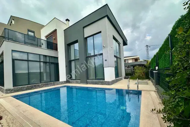 Döşemealtı Altınkalede Satılık Ultra Lüks 4+1 Müstakil Villa — görsel 1