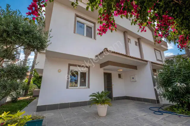 Ayten Yaşar'dan Altıntaş Onur Kent Sitesinde Satılık Villa — görsel 3
