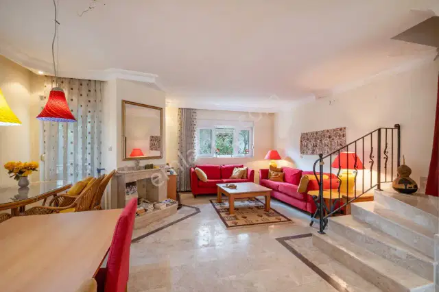 Ayten Yaşar'dan Altıntaş Onur Kent Sitesinde Satılık Villa — görsel 5