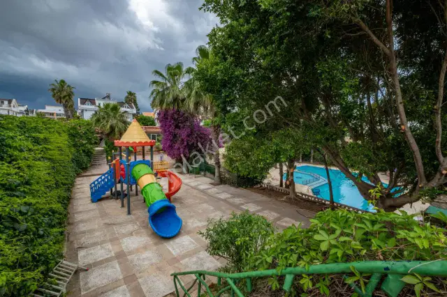 Ayten Yaşar'dan Altıntaş Onur Kent Sitesinde Satılık Villa — görsel 31