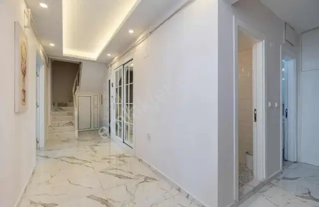 Sahil Bandının En İyi Fiyatlı Full Deniz Manzaralı Evi — görsel 12