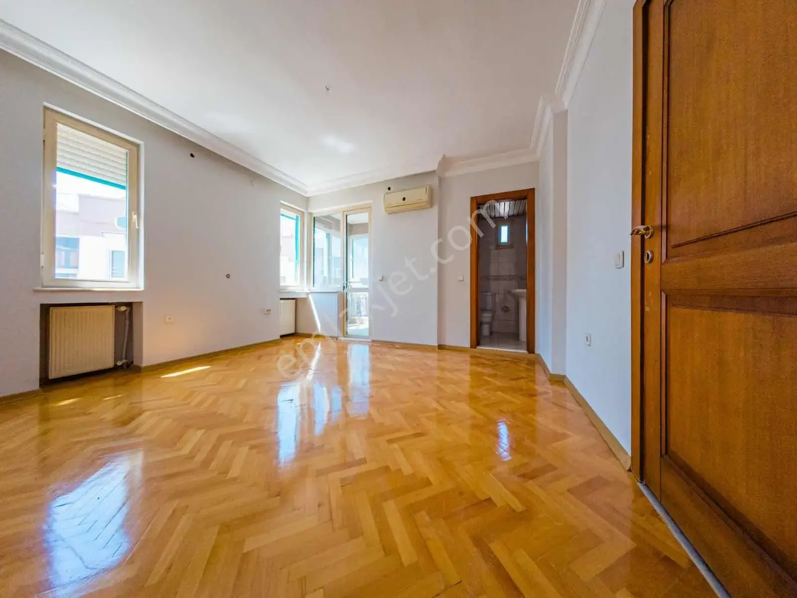 Berrin Kavcar'dan Fener'de Deniz Manzaralı Kiralık Daire — görsel 3