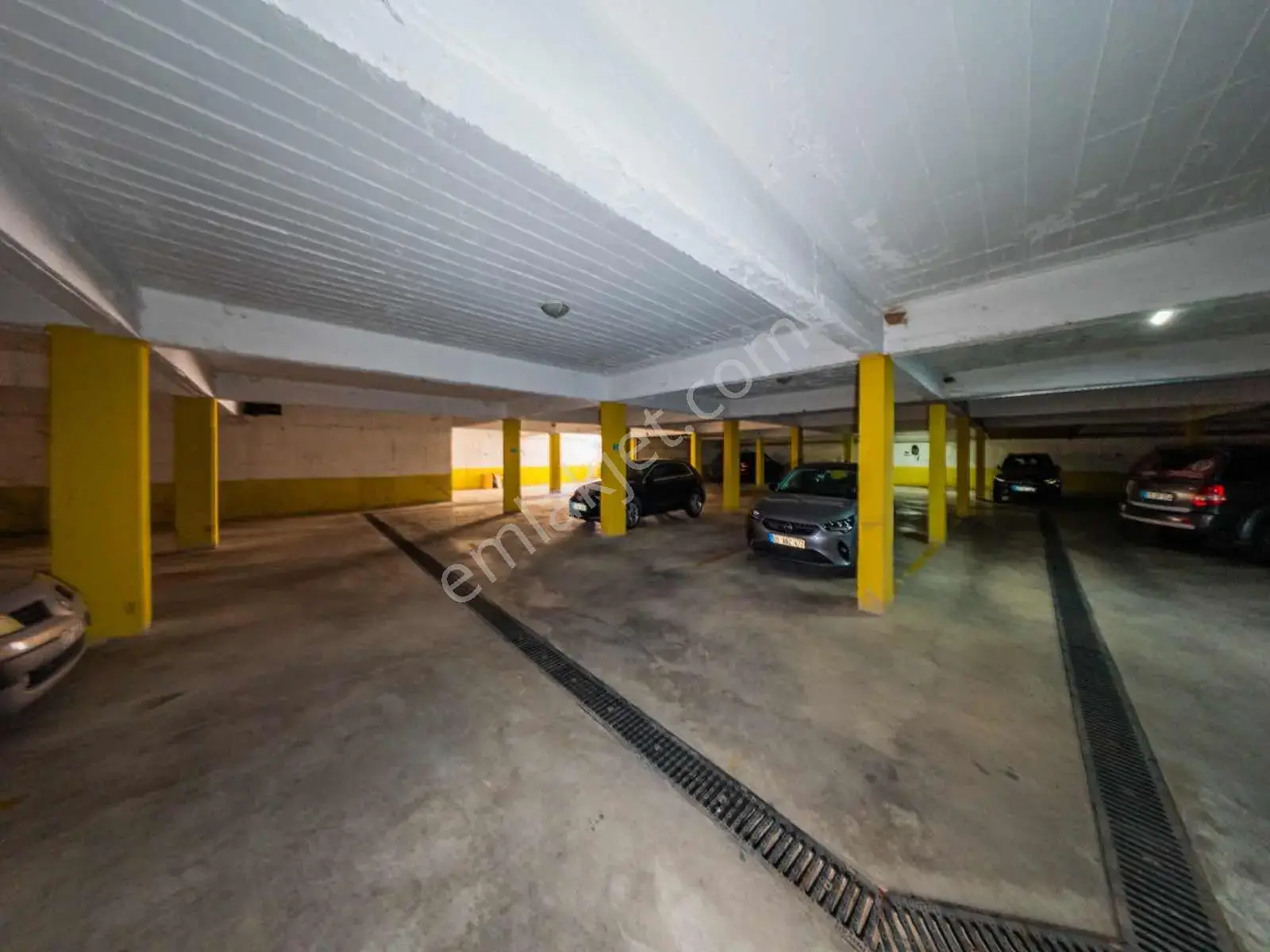 Berrin Kavcar'dan Fener'de Deniz Manzaralı Kiralık Daire — görsel 9