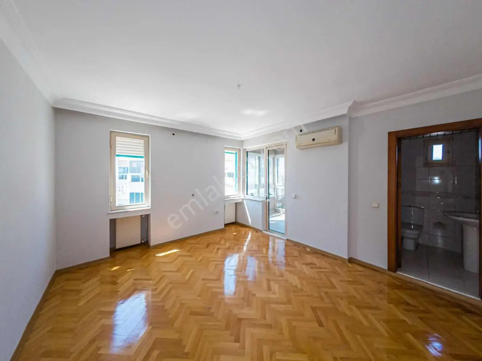 Berrin Kavcar'dan Fener'de Deniz Manzaralı Kiralık Daire — görsel 16