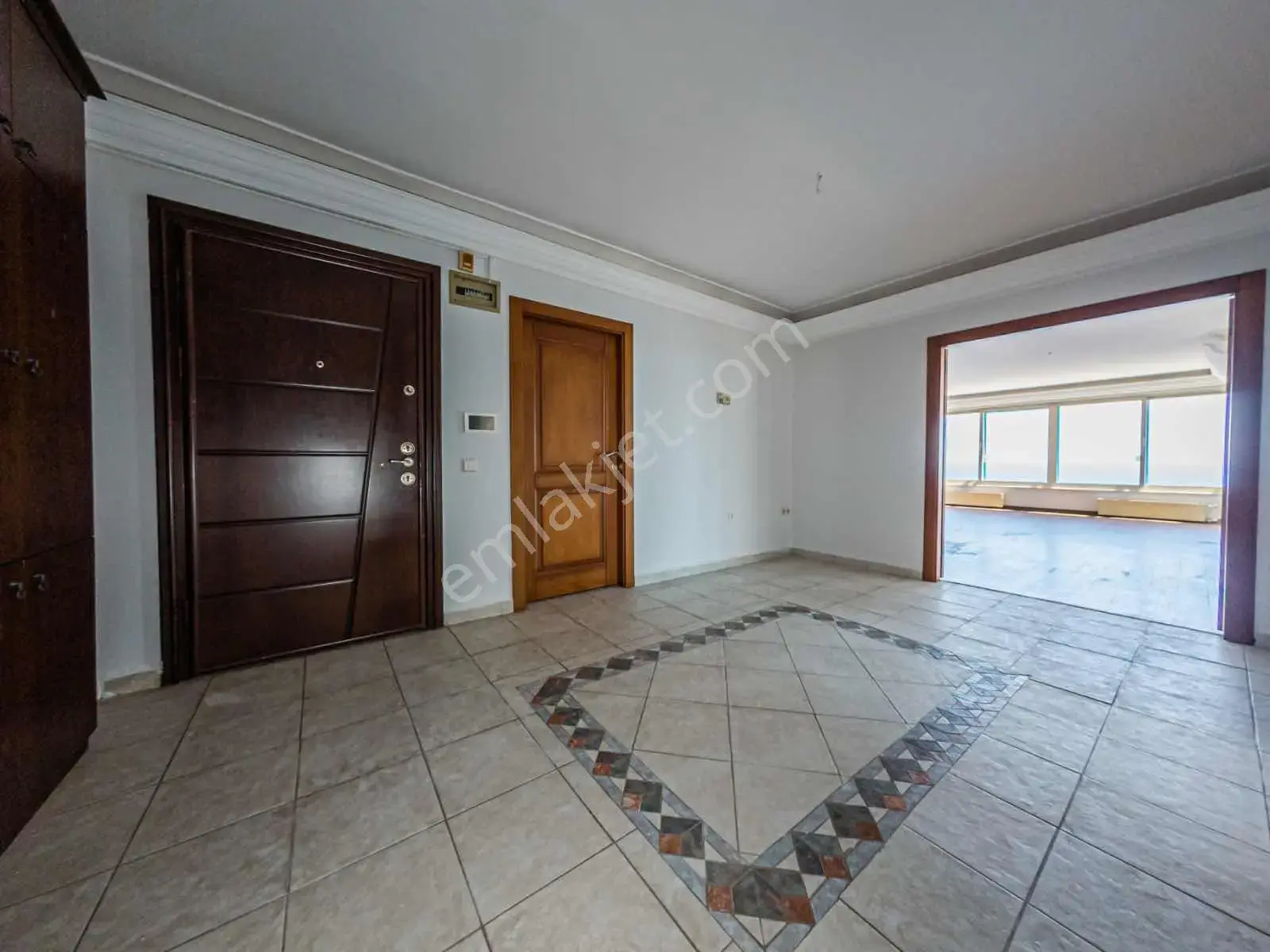 Berrin Kavcar'dan Fener'de Deniz Manzaralı Kiralık Daire — görsel 32