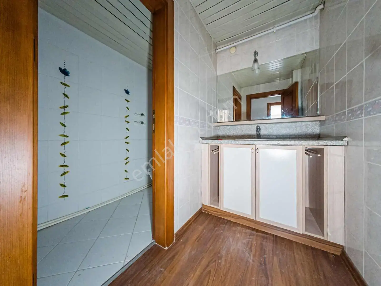 Berrin Kavcar'dan Fener'de Deniz Manzaralı Kiralık Daire — görsel 33