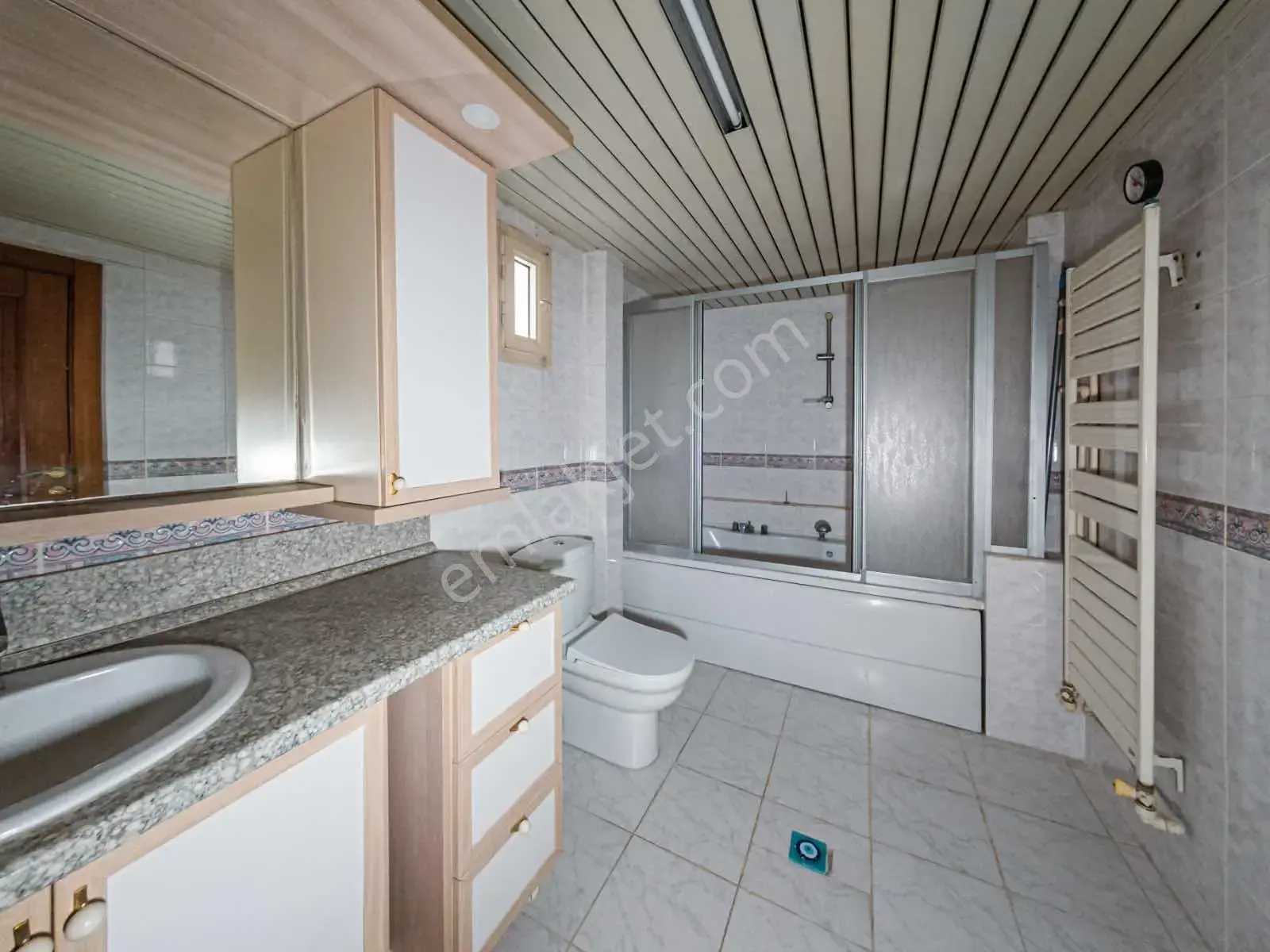 Berrin Kavcar'dan Fener'de Deniz Manzaralı Kiralık Daire — görsel 35