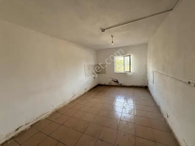 Güzelyurt Da D-400 Ve Tranvaya 200 Metre Mesafede/500 M2 Depo — görsel 5