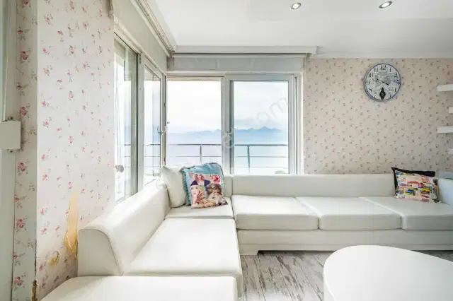 Eski Lara Yolu Hacı Çalıkta Deniz Manzaralı 4+1 Kiralık — görsel 7