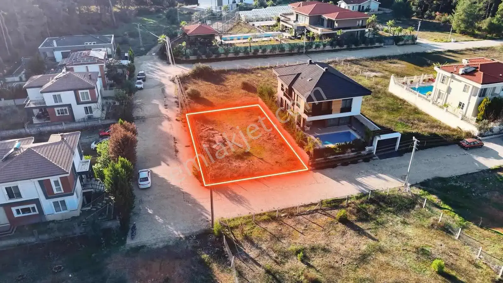 Döşemealtı, Yalınlı |ormana Sıfır|villalık, Köşe Parsel | 436 M² — görsel 1