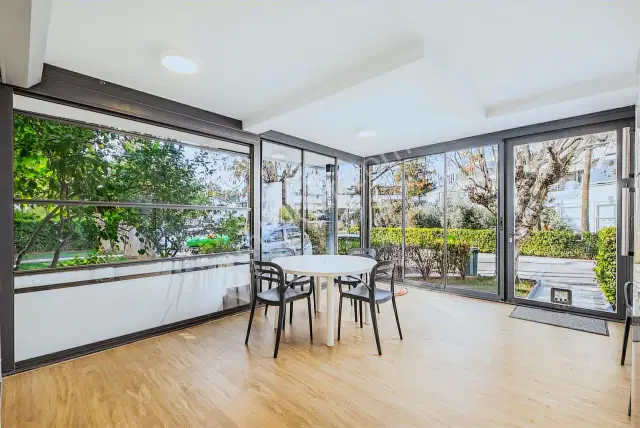 Martılı Sitesinde 1.sırada Denize Sıfır 5+1 Kiralık Boş Villa — görsel 3