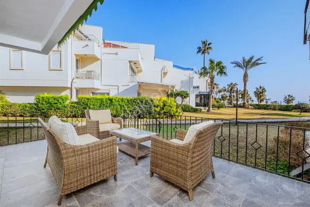 Martılı Sitesinde 1.sırada Denize Sıfır 5+1 Kiralık Boş Villa — görsel 8