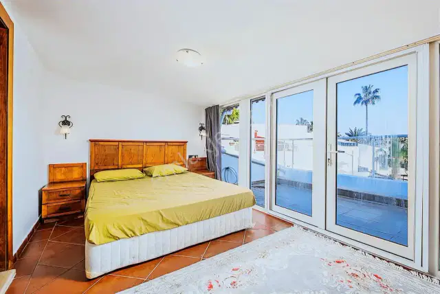 Martılı Sitesinde 1.sırada Denize Sıfır 5+1 Kiralık Boş Villa — görsel 30