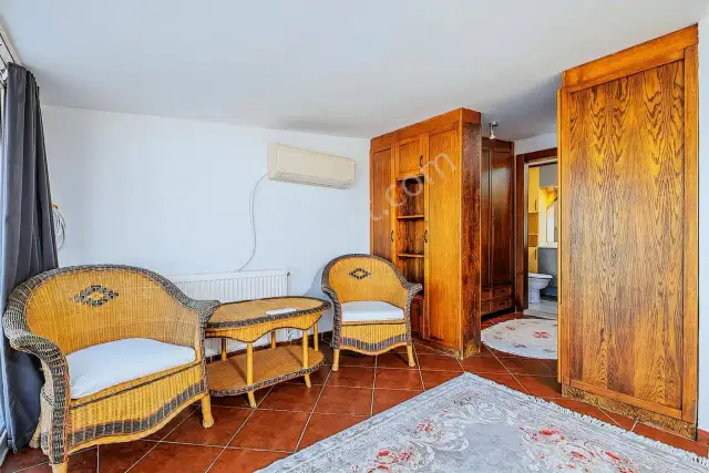 Martılı Sitesinde 1.sırada Denize Sıfır 5+1 Kiralık Boş Villa — görsel 34