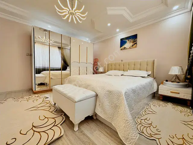 Banaz'da Emsalsiz Bahçeli 5+1 Forleks Satılık Masrafsız Villa — görsel 7