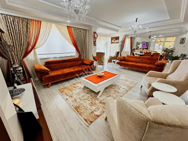 Banaz'da Emsalsiz Bahçeli 5+1 Forleks Satılık Masrafsız Villa — görsel 11