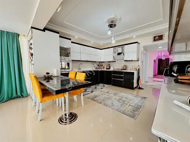 Banaz'da Emsalsiz Bahçeli 5+1 Forleks Satılık Masrafsız Villa — görsel 21