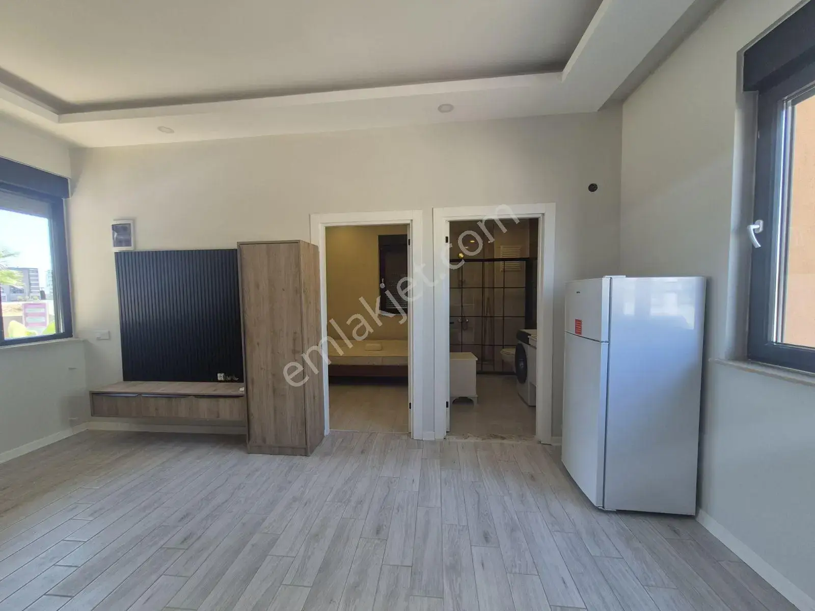 Havuz Başı , Bahçe Kullanımlı Sifir Eşyalı 1+1 Köşe Daire — görsel 15