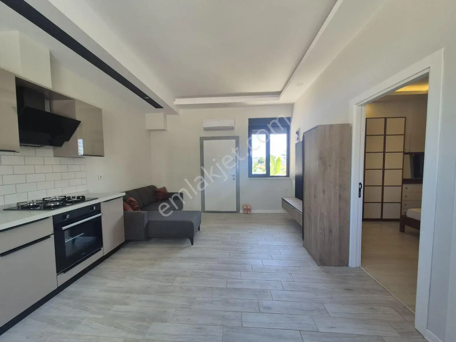 Havuz Başı , Bahçe Kullanımlı Sifir Eşyalı 1+1 Köşe Daire — görsel 16