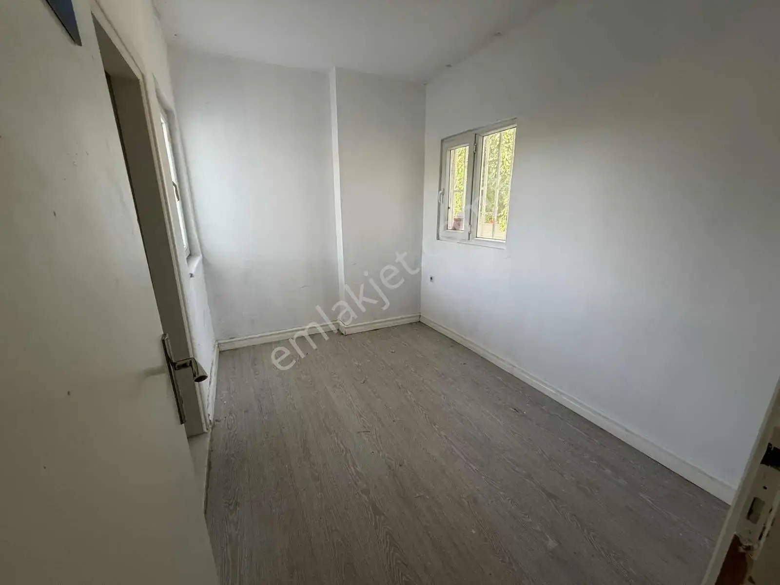 Merkezi Konumda 1+1 Kiralık Ofis 30 M² — görsel 3