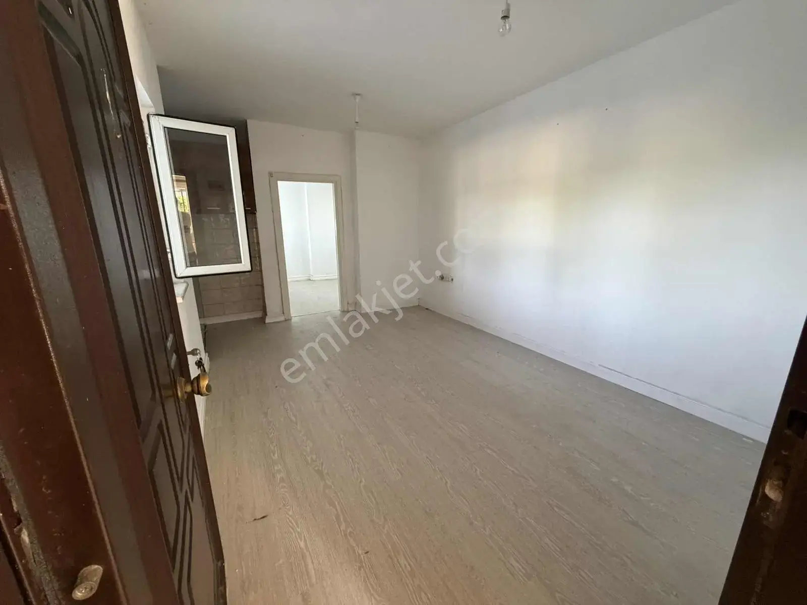 Merkezi Konumda 1+1 Kiralık Ofis 30 M² — görsel 5