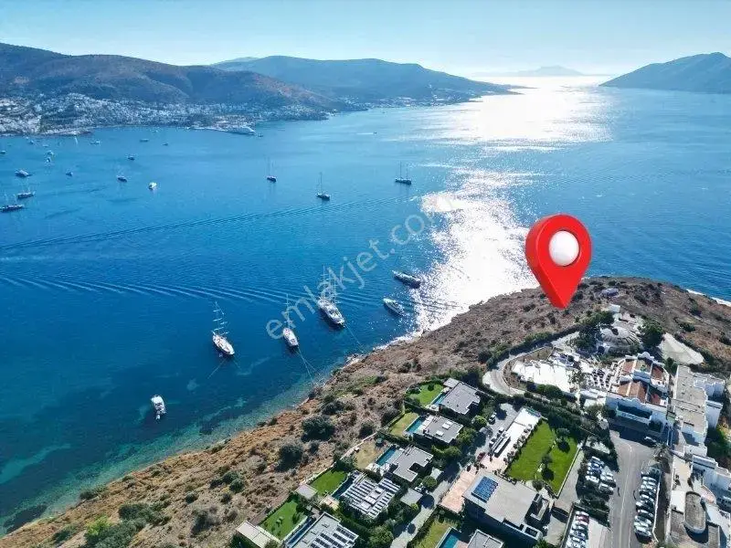Koleksiyon Değerinde Denize Sıfır 2.282m2 Fırsat Arazi — görsel 15