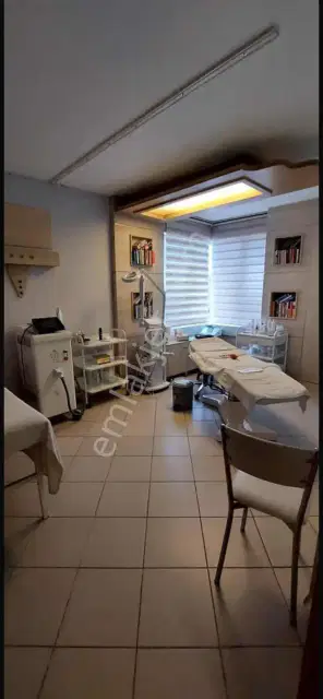 Falez Caddesi Üzeri Bağımsız Grişli 4+1 Kiralık Ofis