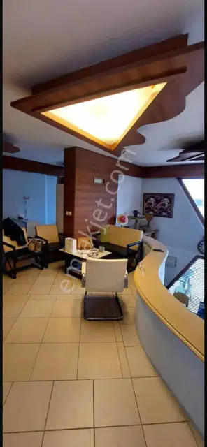 Falez Caddesi Üzeri Bağımsız Grişli 4+1 Kiralık Ofis — görsel 5