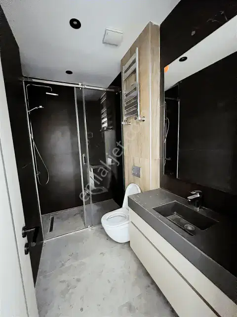 Full Özelikli Lüks Site De 1+1 Kiralık Daire — görsel 33
