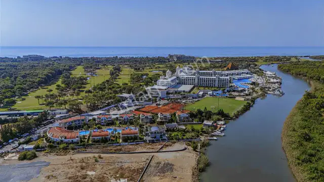 Ender Kortan'dan Belek'te Triblex İkiz Villa
