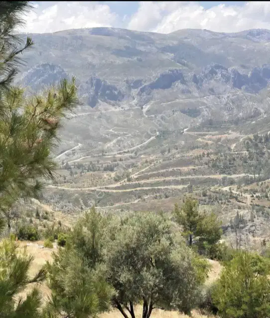 Antalya Akseki Hocaköyde 5.744 M² Tek Tapu / Yolu, Suyu Var — görsel 3