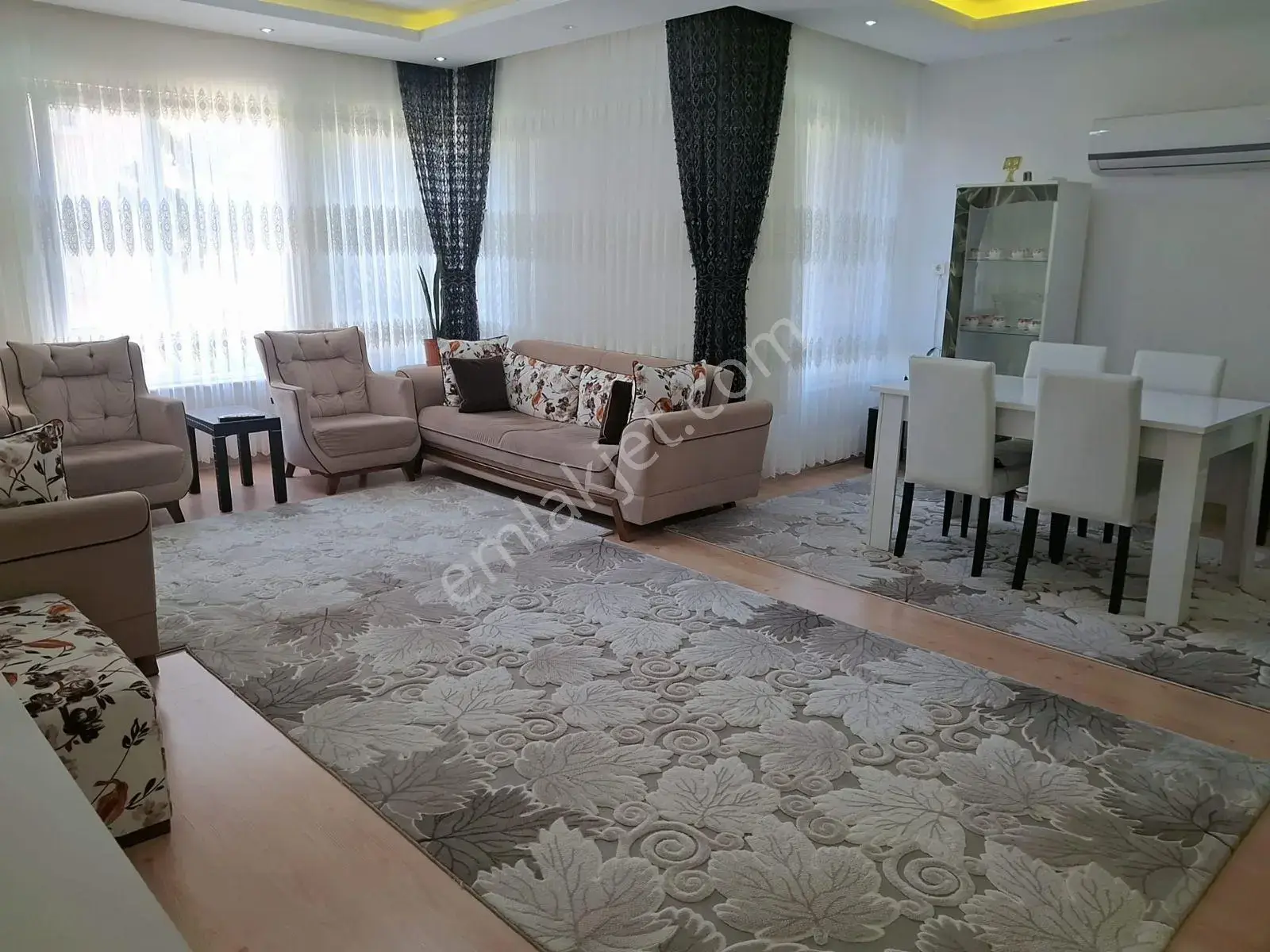 "çağlayan'da 3+1 180 M2 Ayrı Mutfaklı /asansörlü /faleze Yakın — görsel 3
