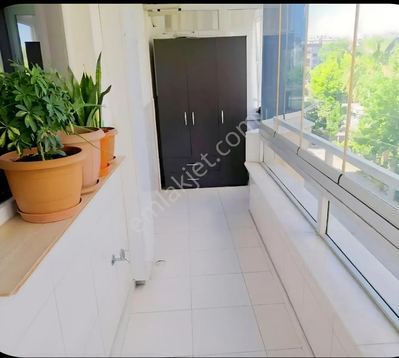 "çağlayan'da 3+1 180 M2 Ayrı Mutfaklı /asansörlü /faleze Yakın — görsel 8