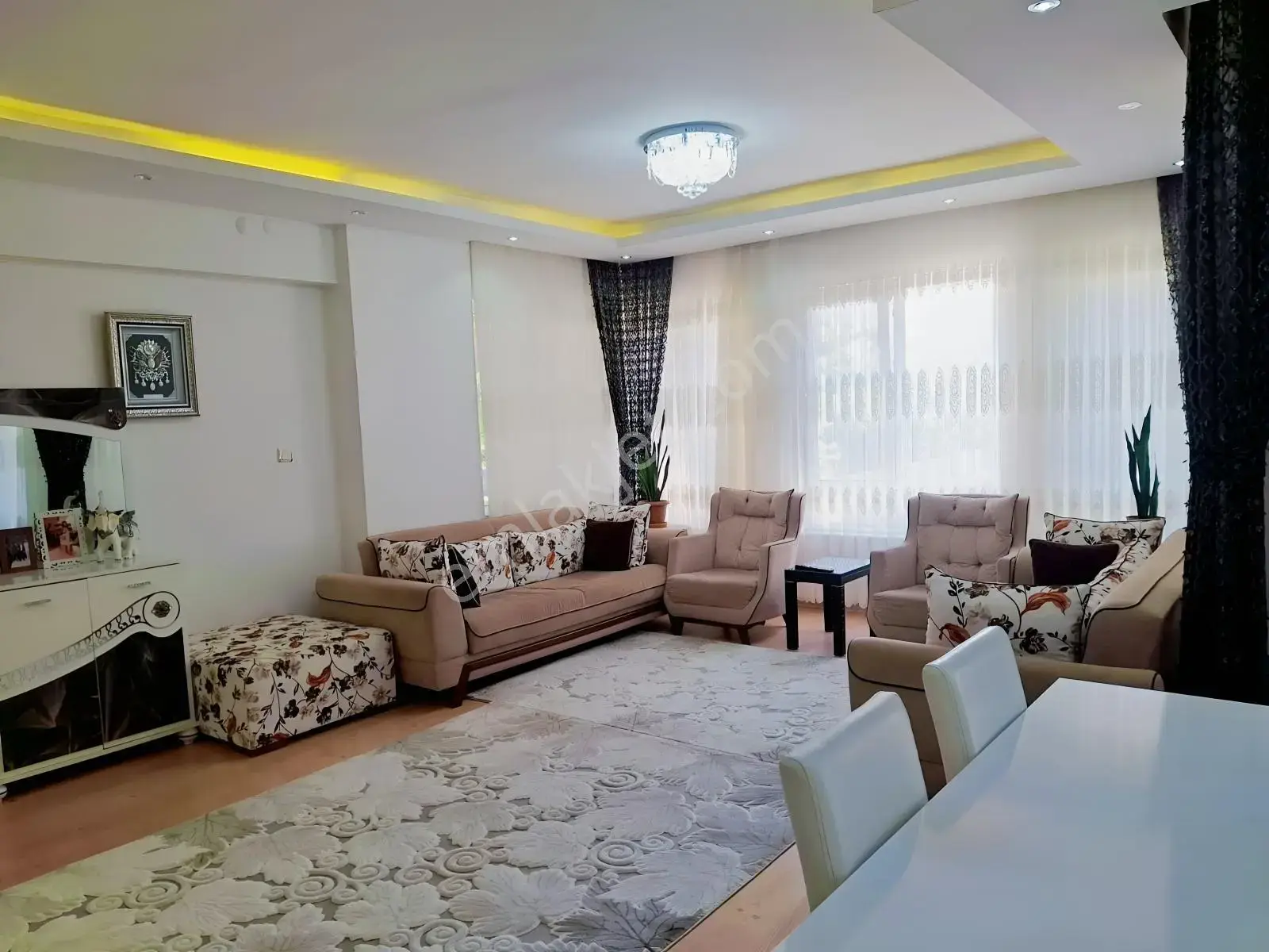 "çağlayan'da 3+1 180 M2 Ayrı Mutfaklı /asansörlü /faleze Yakın — görsel 12