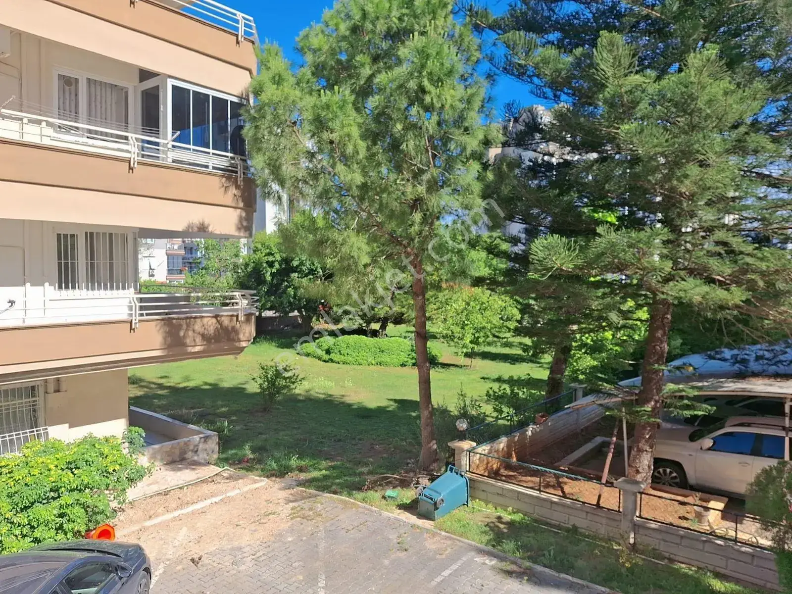"çağlayan'da 3+1 180 M2 Ayrı Mutfaklı /asansörlü /faleze Yakın — görsel 14