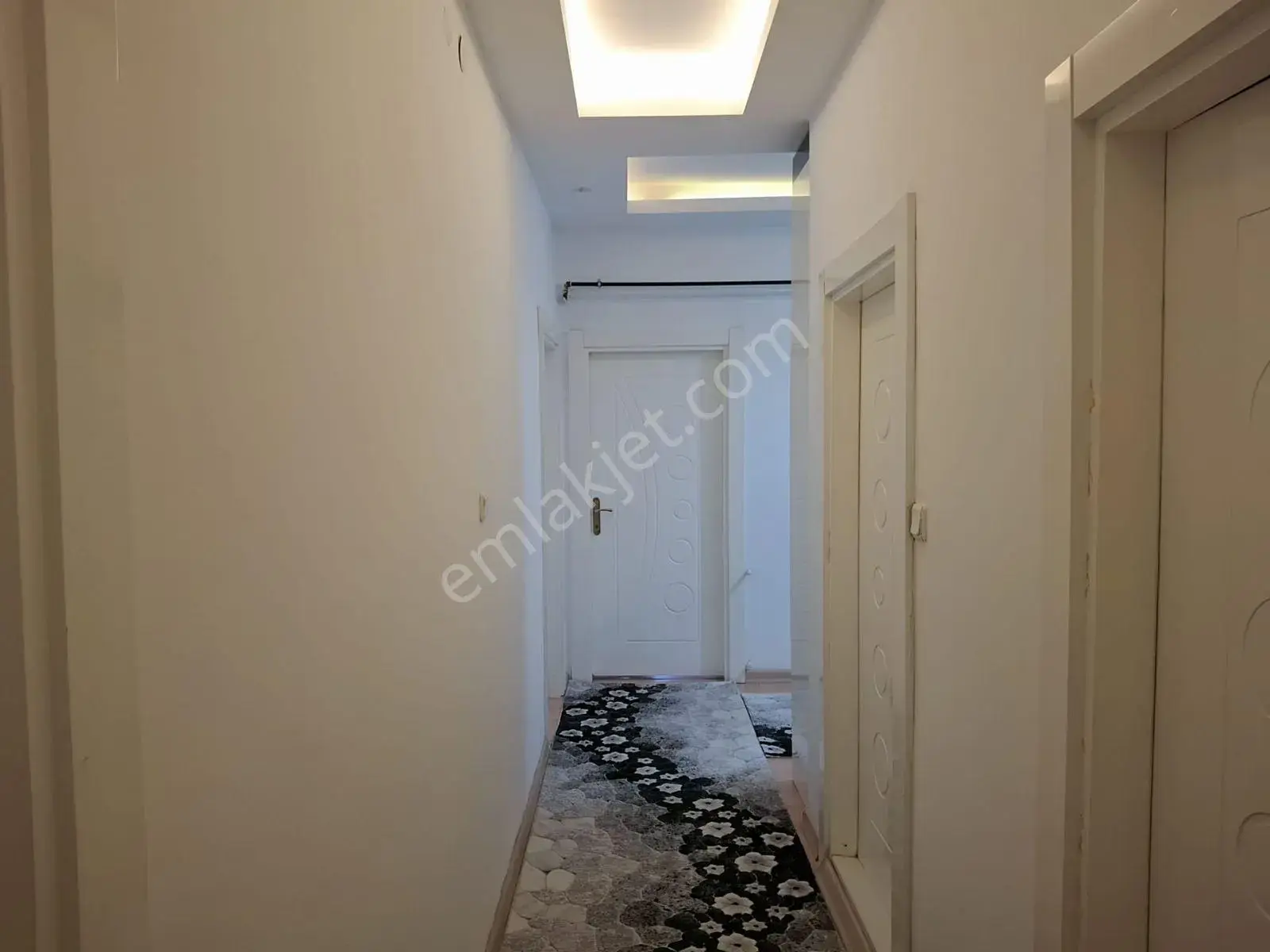 "çağlayan'da 3+1 180 M2 Ayrı Mutfaklı /asansörlü /faleze Yakın — görsel 15
