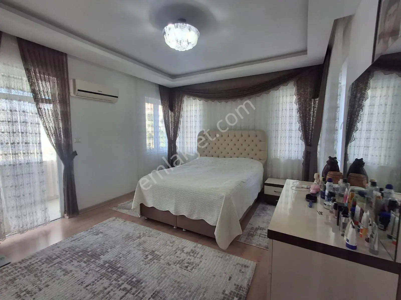 "çağlayan'da 3+1 180 M2 Ayrı Mutfaklı /asansörlü /faleze Yakın — görsel 19