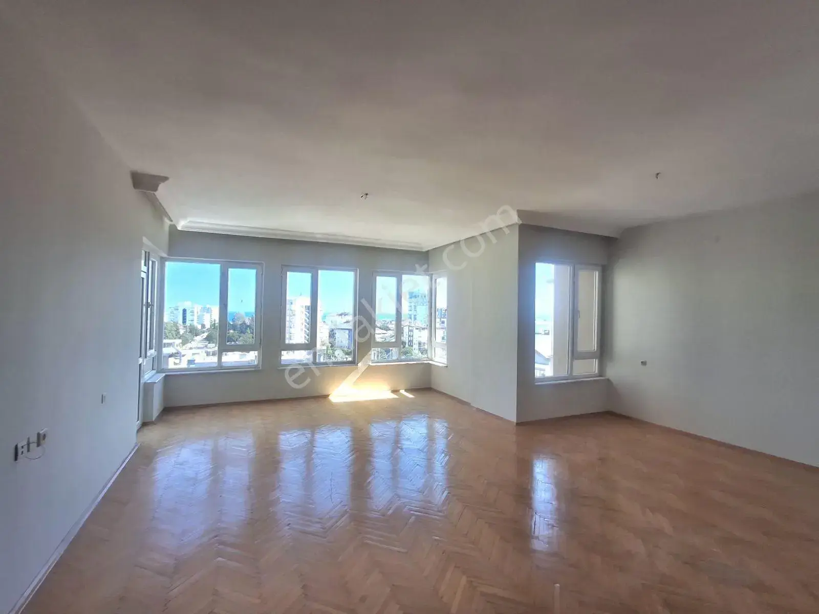 Çağlayan'da Kiralık Deniz Manzaralı 3+1 Daire / Zu Vermieten — görsel 11