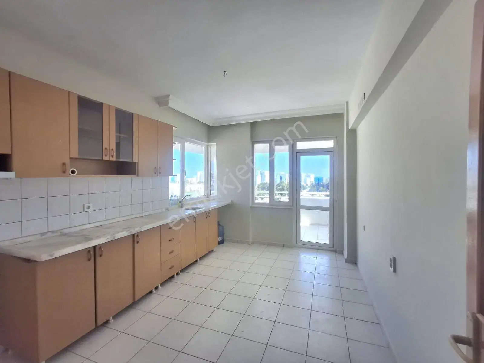 Çağlayan'da Kiralık Deniz Manzaralı 3+1 Daire / Zu Vermieten — görsel 12