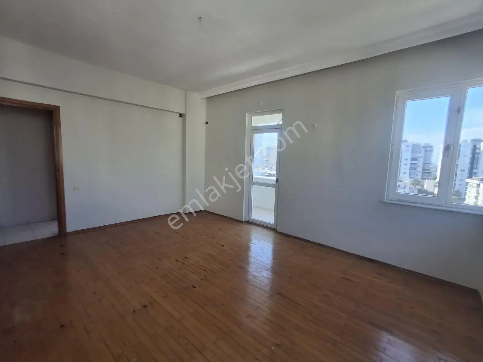 Çağlayan'da Kiralık Deniz Manzaralı 3+1 Daire / Zu Vermieten — görsel 17