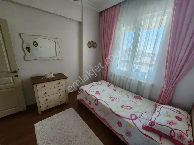Özdilek Avm Yakını Bakımlı Temiz Satılık 3+1 Daire — görsel 9