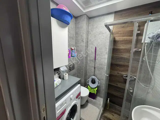 Güzeloba Mahallesinde Eşyalı Satılık 1+1 Daire — görsel 17