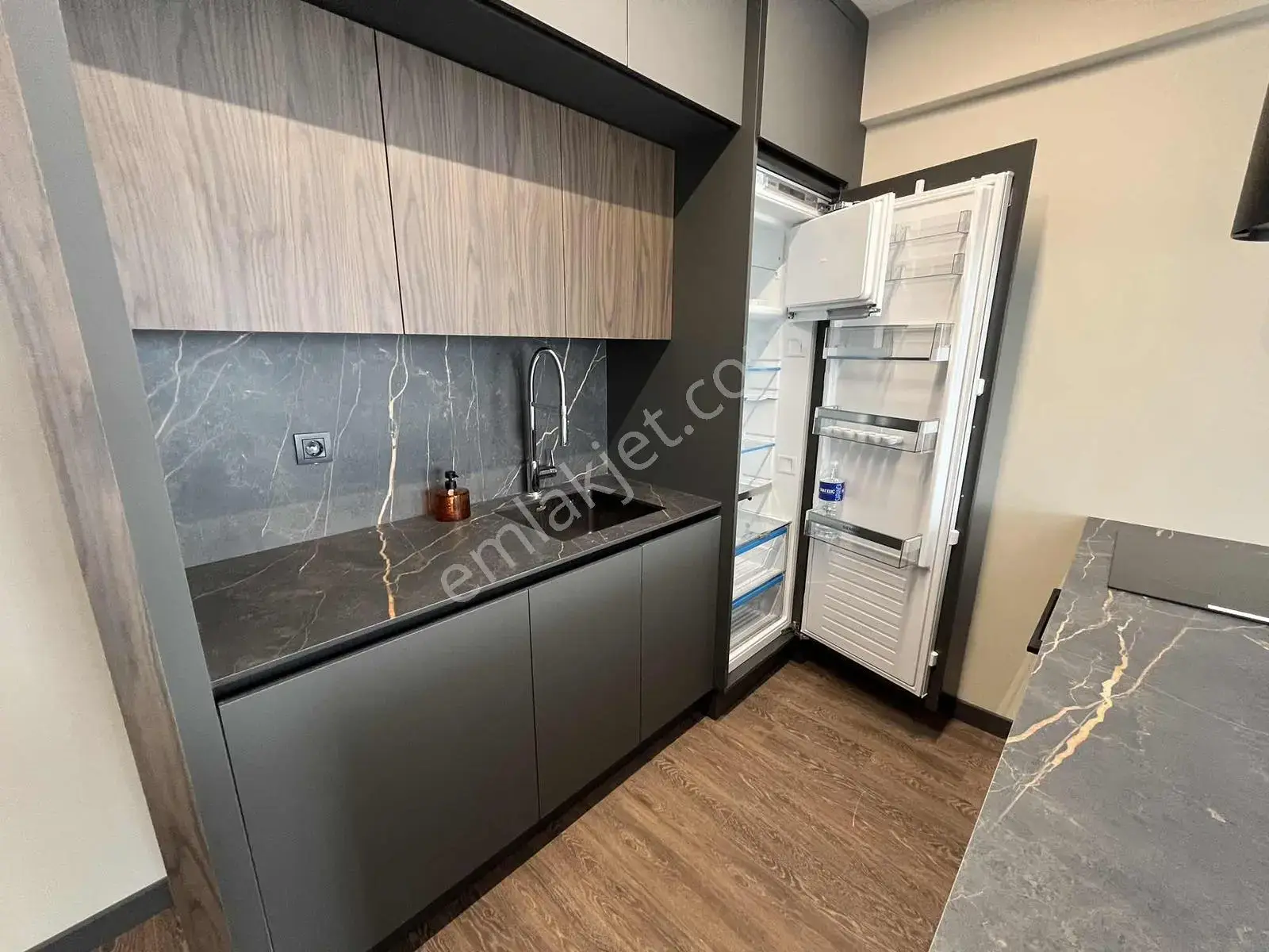 Gülay Tuncay'dan Altınova'da Lüks Sıfır Eşyalı 1+1 Daire — görsel 7