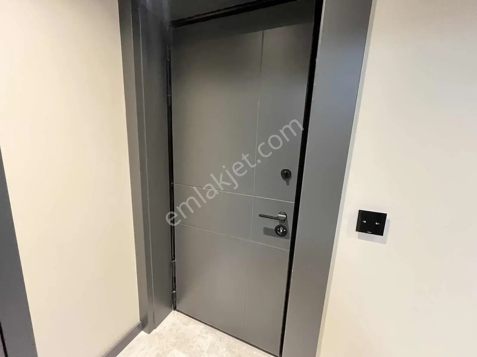 Gülay Tuncay'dan Altınova'da Lüks Sıfır Eşyalı 1+1 Daire — görsel 23
