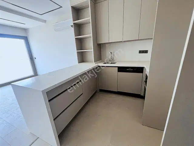 Özelikli Sitede Full Lüks 1+1 Satılık Daire — görsel 28