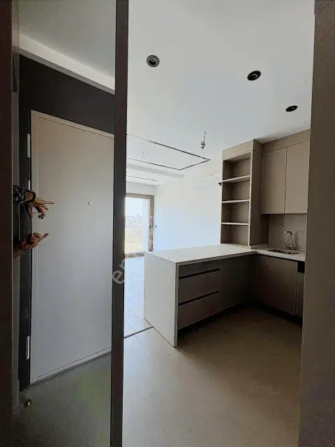 Özelikli Sitede Full Lüks 1+1 Satılık Daire — görsel 35