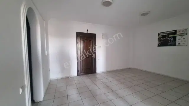 Tabela Değeri Yüksek Cadde Üstü 2+1 Ofis — görsel 8