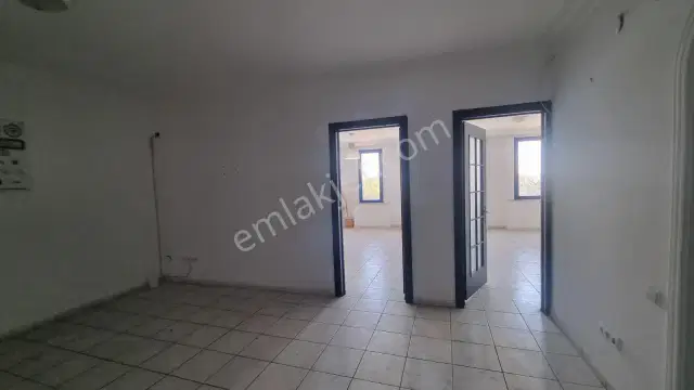 Tabela Değeri Yüksek Cadde Üstü 2+1 Ofis — görsel 12